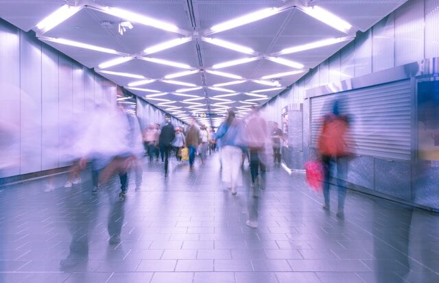 地下鉄の人々